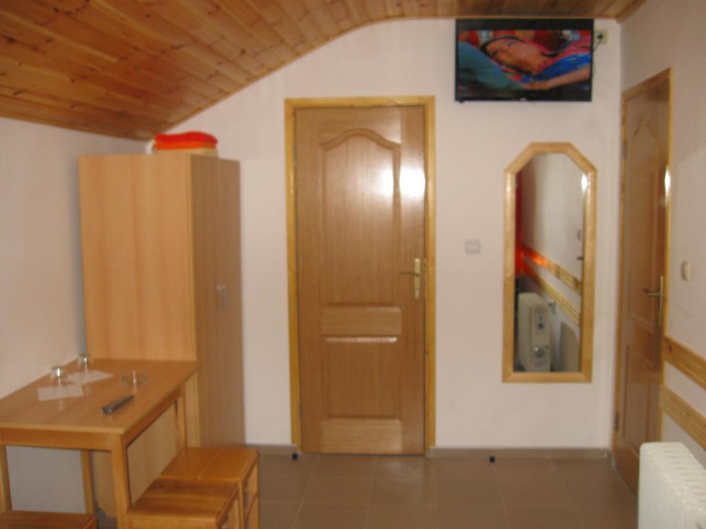 Amfora Rooms Caribrod Dimitrovgrad Exterior foto