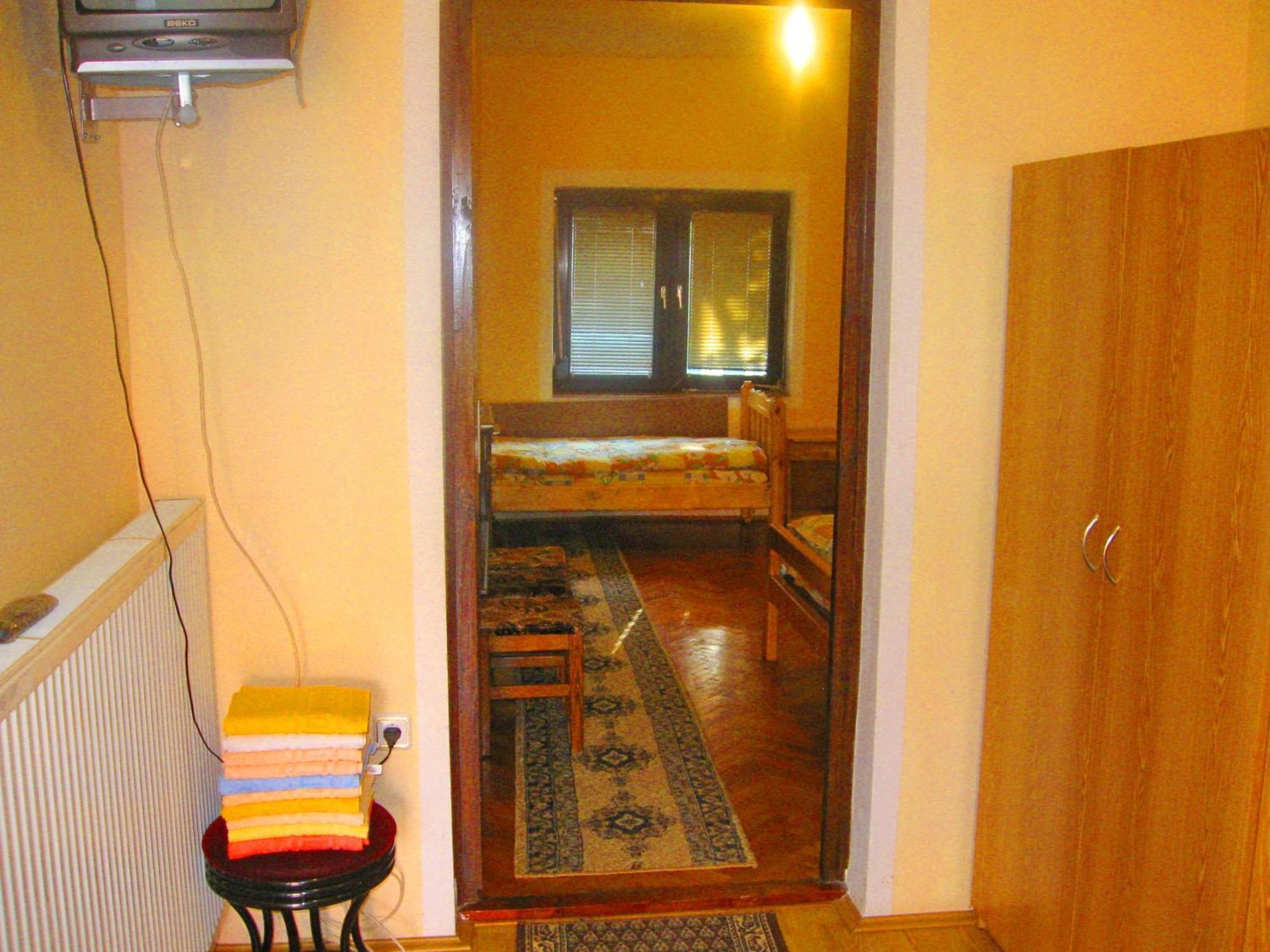Amfora Rooms Caribrod Dimitrovgrad Zimmer foto